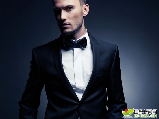 ���Խ�������Ư�������Ծ��������ͻ��